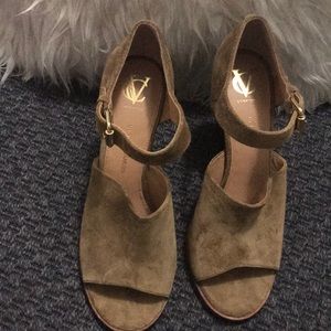 Vince Camuto Open Toes booties heels - Size 9
